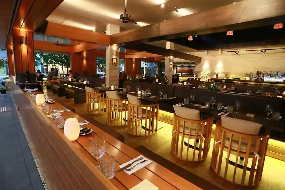 Hotel Laguna Noosa Heads 4*,  Australie
